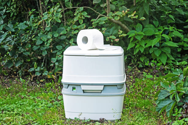 Best Portable restroom trailer rental  in Midland, WA